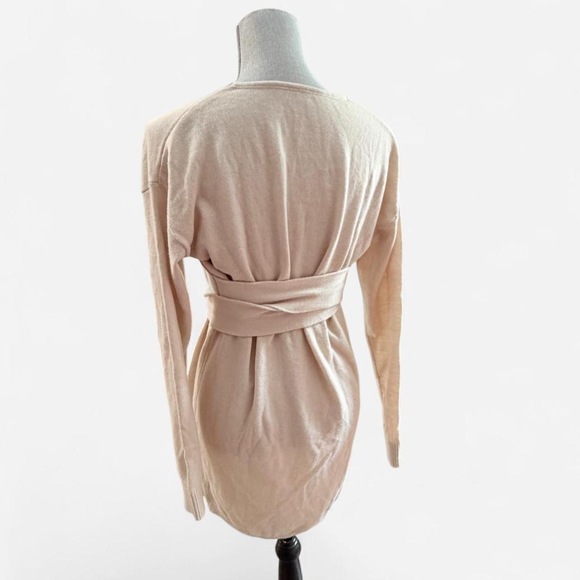 Oversized V-neck sweater dress tie knot size large Soft blush pink cream - Picture 6 of 8